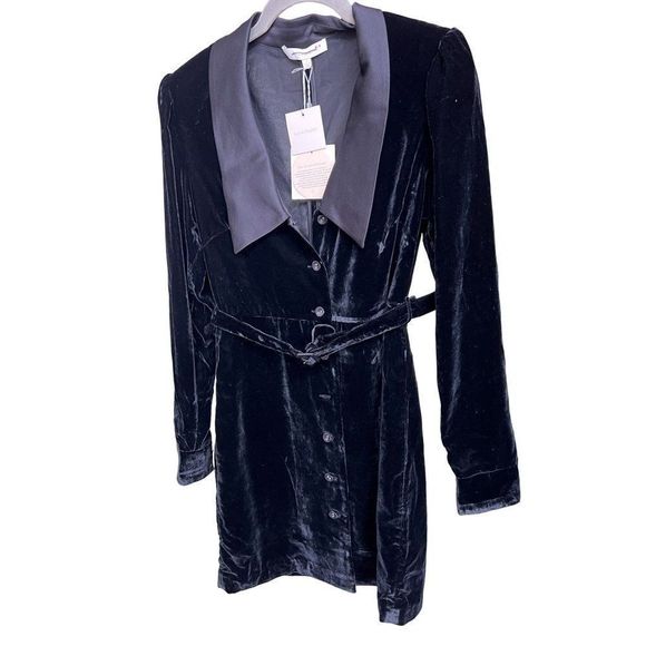 Favorite Daughter The Dynasty Long Sleeve Velvet Shirtdress - Picture 5 of 11